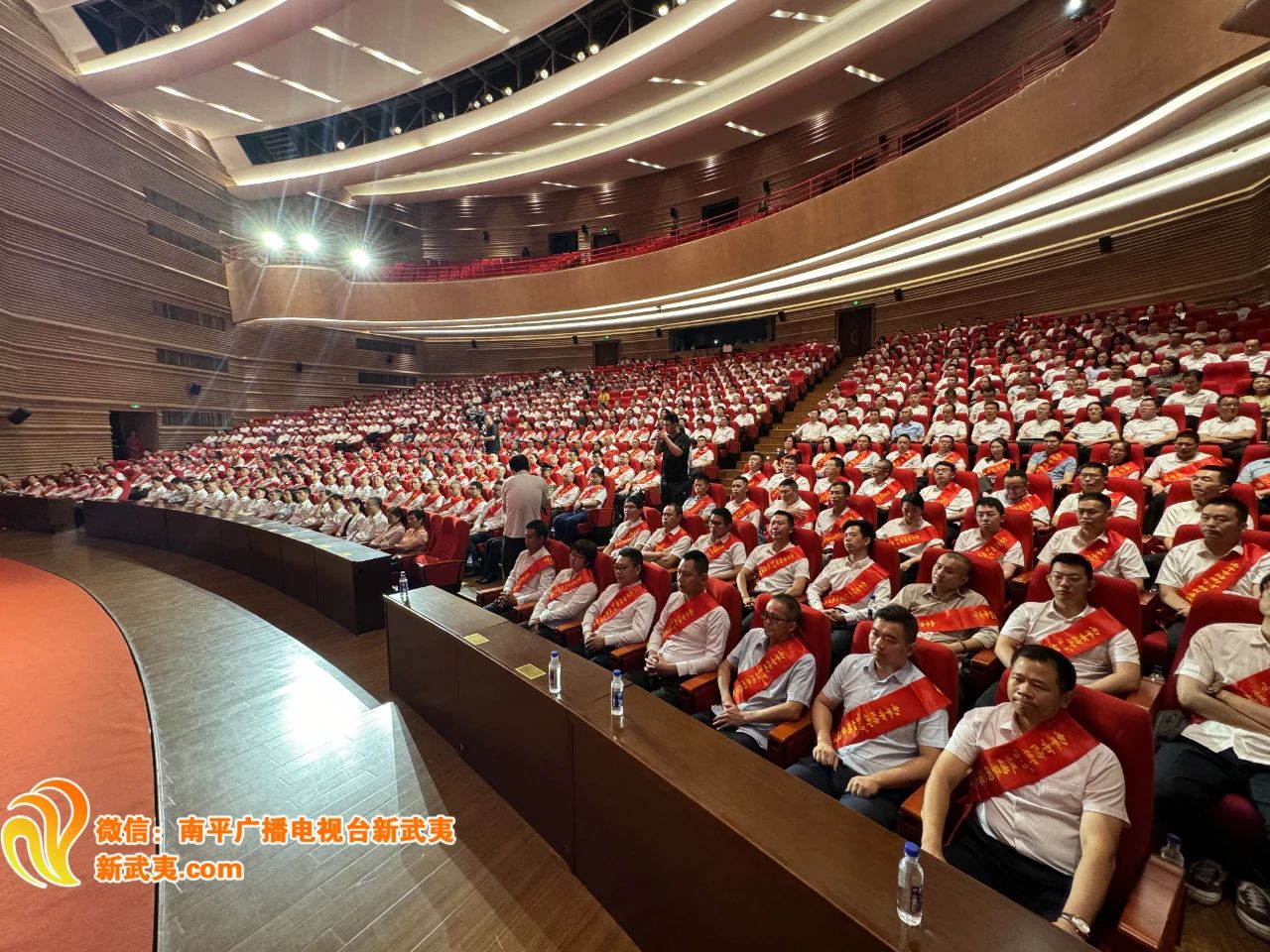 喜報!易順建工集團有限公司總經(jīng)理李晉恒榮獲南平市防御“6·9”極端暴雨洪澇災(zāi)害優(yōu)秀個人稱號